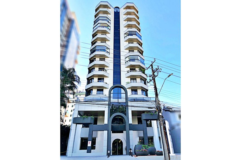 5.7 Flat aconchegante prox. Av. Beira-mar Norte