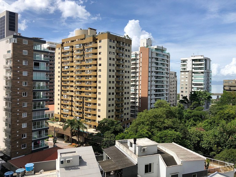 5.8 - Flat confortável prox. à av. Beira-Mar Norte